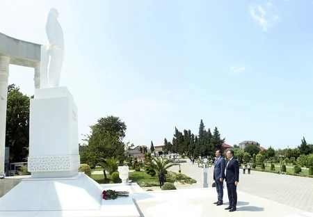 Sahil Babayev Lənkəranda 5 rayonun sakinləri ilə görüşüb