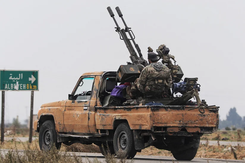 KİV: Suriyanın bəzi şəhərlərində komendant saatı tətbiq edilib