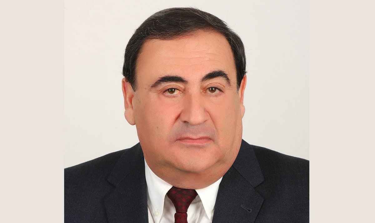 Hakim Ənvər Seyidov işə çıxıb