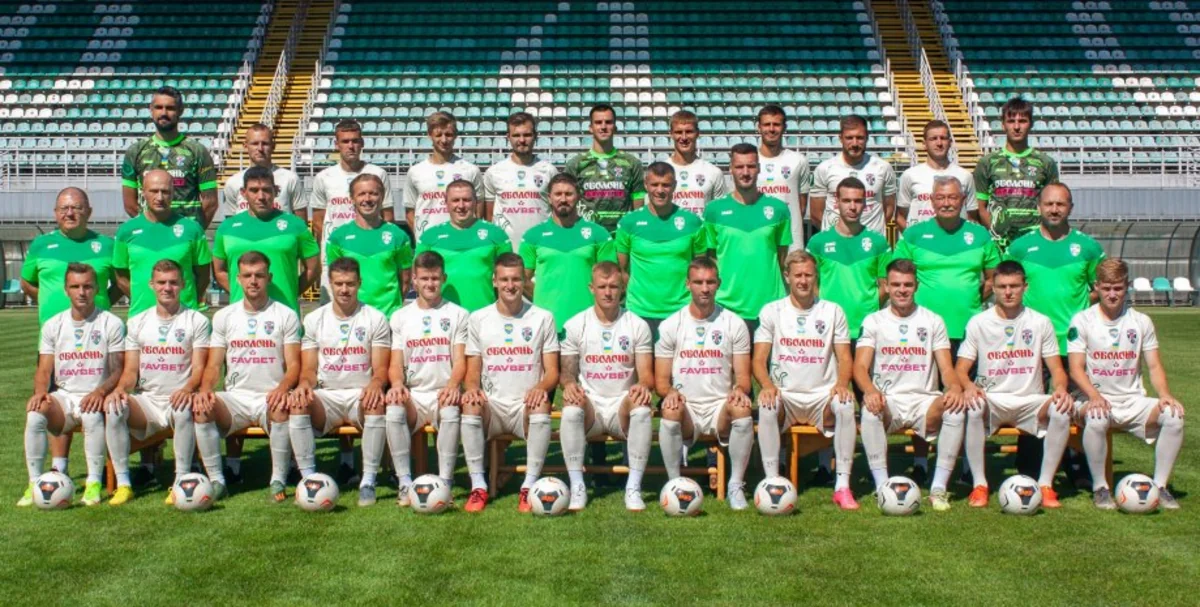 Ukrayna klubunun 25 futbolçusu hərbi komissarlıqdan çağırış kağızı alıb