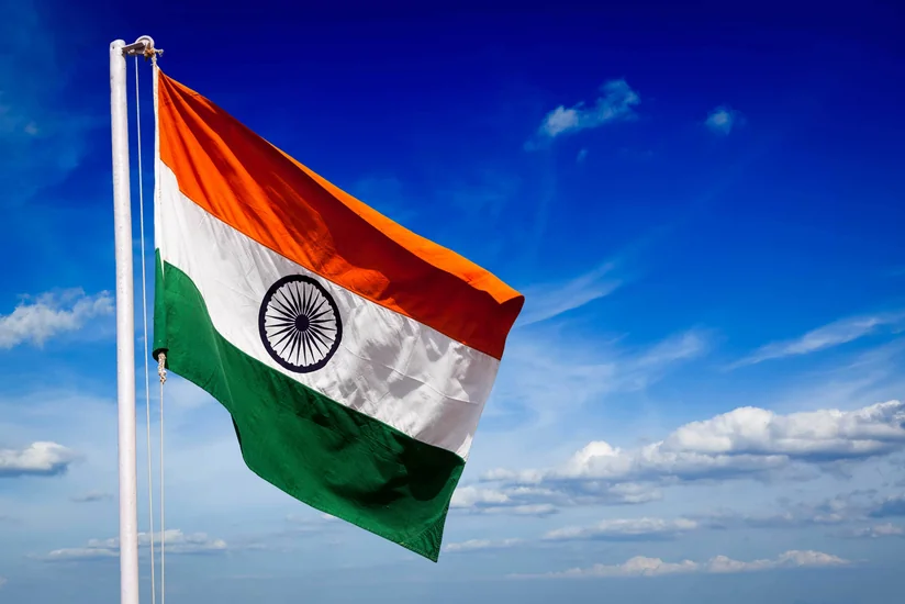 Azerbaijani Ambassador presents his credentials to President of India