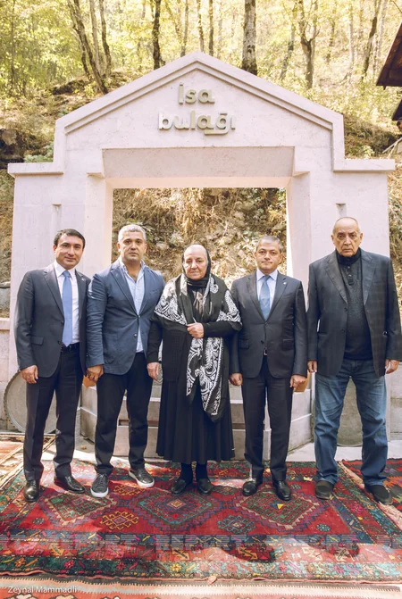 Vətən müharibəsi şəhidlərinin övladları Şuşada olub