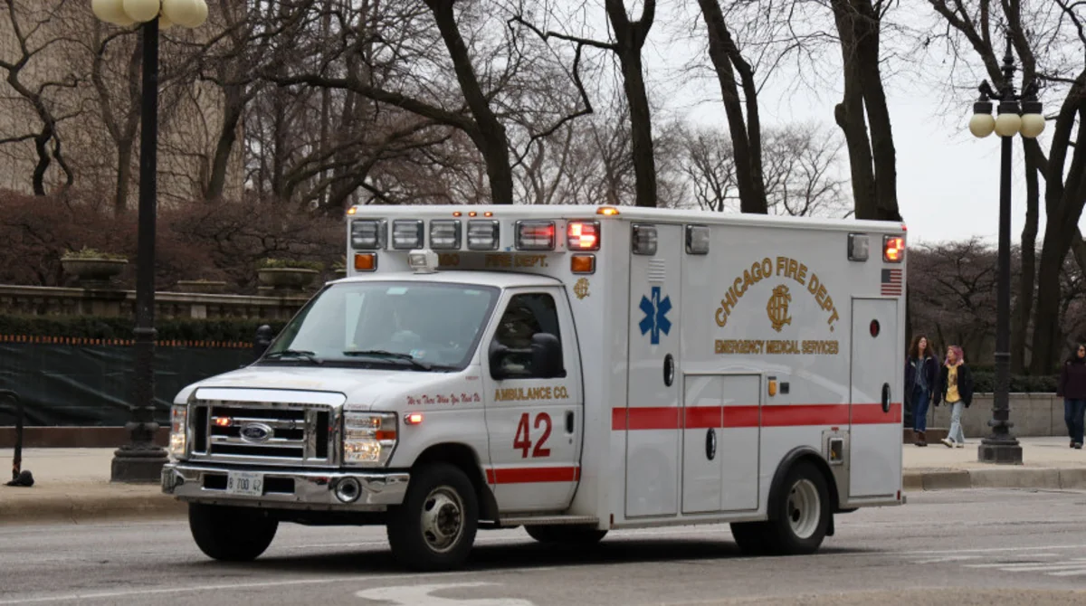 Texasda avtomobil piyadaların üzərinə sürülüb, ölənlər var