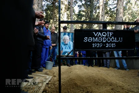 ​Məzara bənzəyir yaxşı insan... - FOTOREPORTAJ