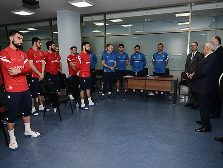 AFFA rəhbərliyi milli komanda ilə görüşüb