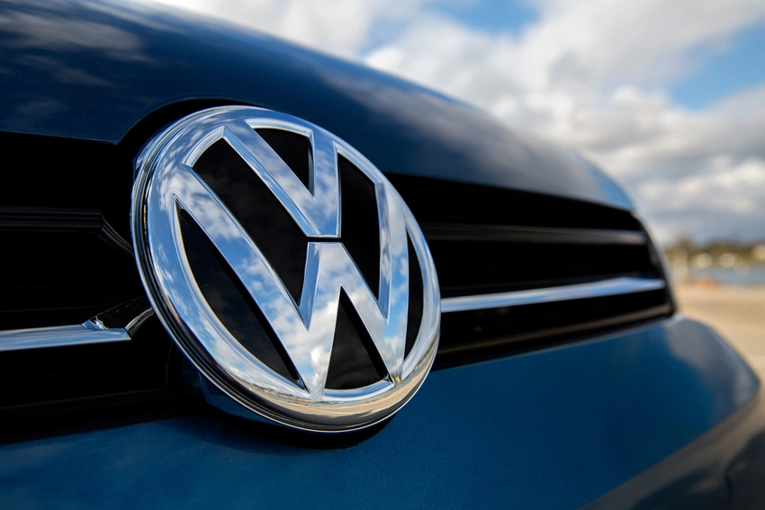 “Volkswagen” Almaniyadakı zavodlarını bağlamağı nəzərdən keçirir