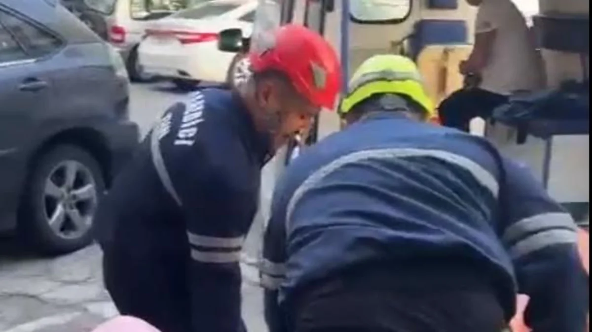 Bakıda qadını xəstəxanaya aparmaq mümkün olmayıb, xilasedicilər çağırılıb