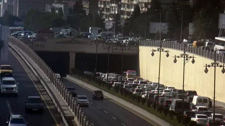 Moskva prospektində qəza baş verib, tıxac yaranıb