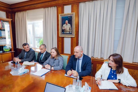 Prezidentin səlahiyyətli nümayəndəsi Naxçıvanda BMT rəsmisi ilə ekoloji məsələləri müzakirə edib