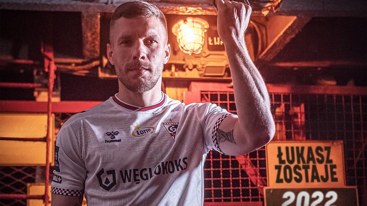 Lukas Podolski Polşa klubu ilə müqaviləsini uzadıb