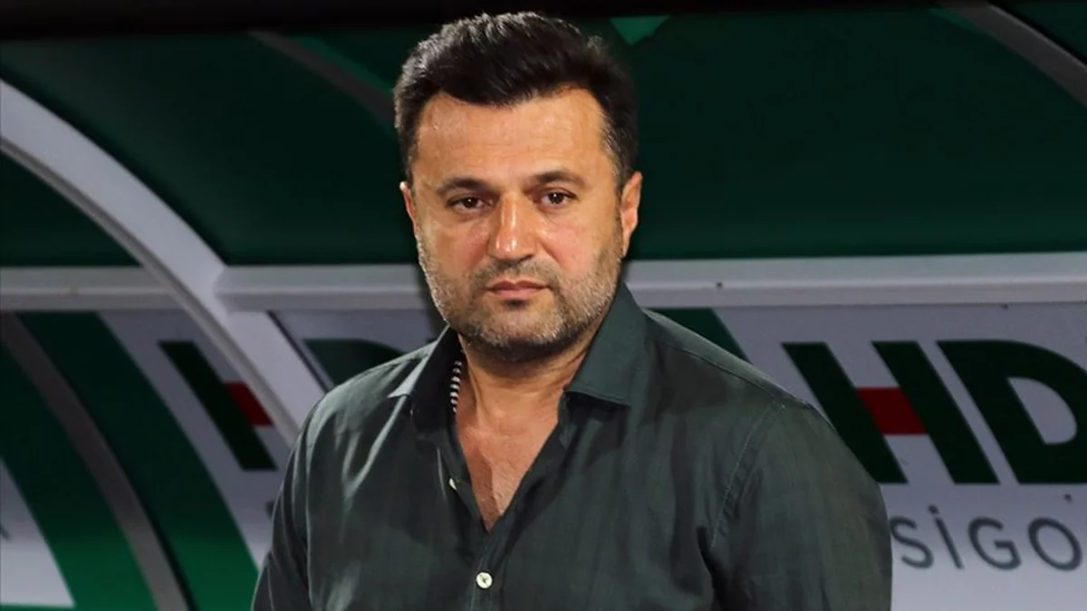 Superliqa klubu baş məşqçisi ilə müqaviləni ləğv etdi