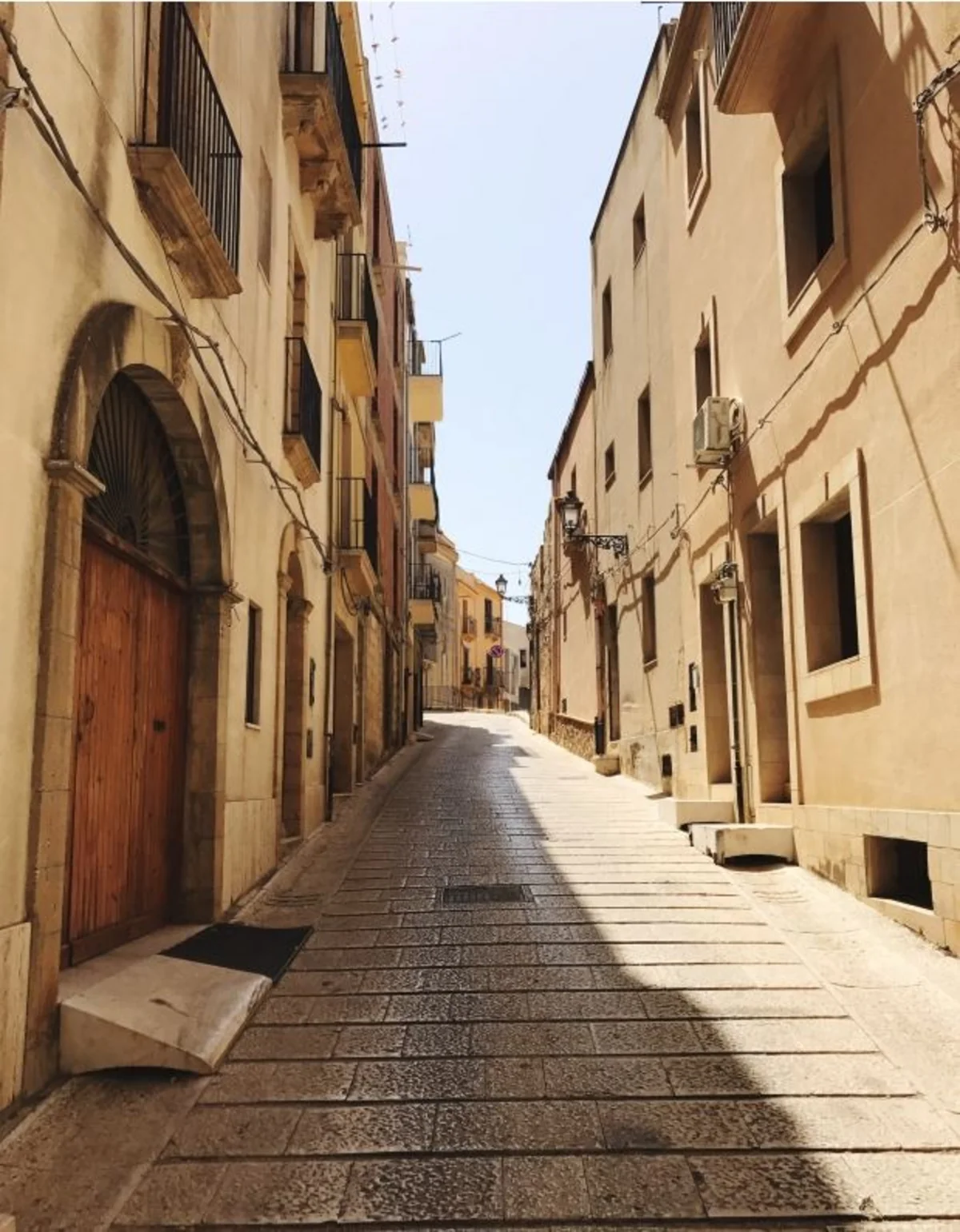 İtaliyada evlər hamburger qiymətinə satılacaq