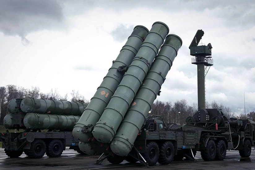 Defense Ministry: S-300s moving from Armenia will be destroyed immediately