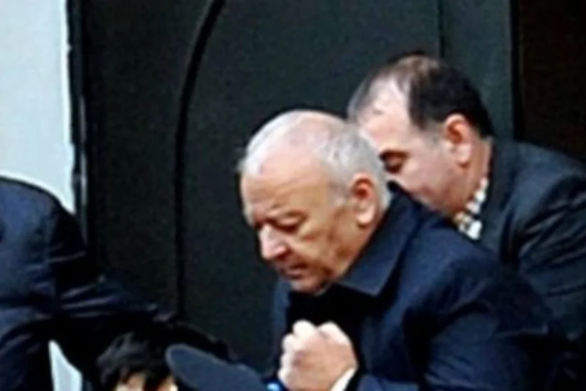 Akif Çovdarov yenə də məhkəməyə oksigen balonu ilə gətirilib