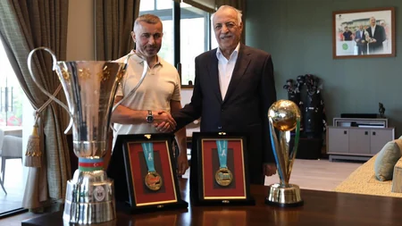 “Qarabağ”ın fəxri prezidenti Abdolbari Gozal klub rəsmiləri ilə görüşüb