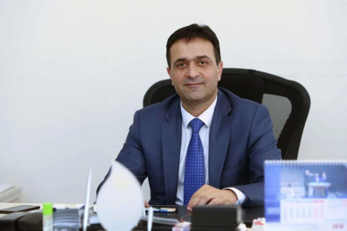 Sabiq Aparat rəhbəri dövlət ittihamçısının suallarını cavablandırıb