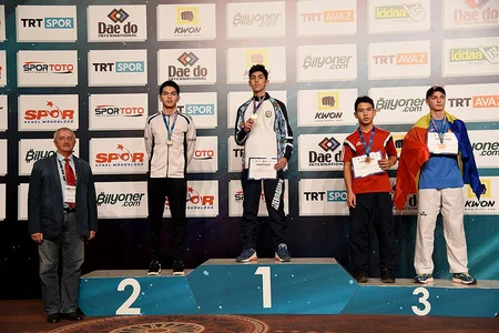 Azərbaycan taekvandoçuları Avropa çempionatının ikinci günündə 10 medal qazanıb