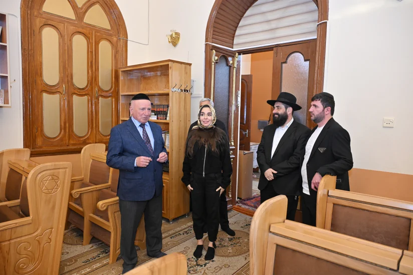 Лейла Алиева ознакомилась с Шестикупольной синагогой в поселке Красная Слобода в Губе