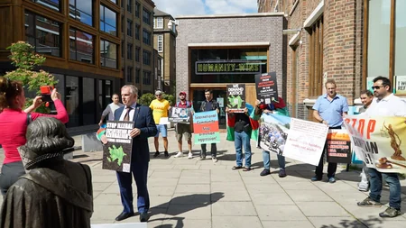 Азербайджанская община провела в Лондоне акцию протеста перед офисом Amnesty International