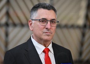 Israeli FM departs for visit to Austria, Slovakia