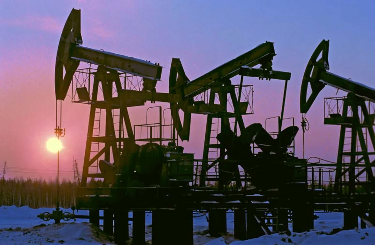 Azerbaijani oil price slightly reduced