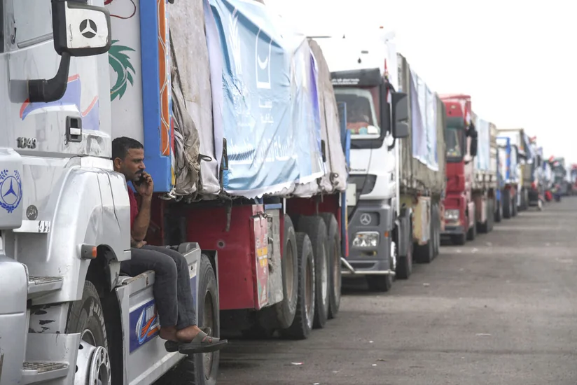 Свыше 200 грузовиков с гуманитарной помощью прибыли в Газу