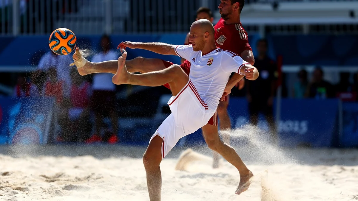 ​Azərbaycanın çimərlik futbolçuları Bakı 2015də qrupun son oyununa çıxacaq