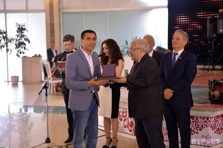 Əli Həsənov: “Ötən 141 ildə Azərbaycan mediası mürəkkəb və şərəfli yol keçib”