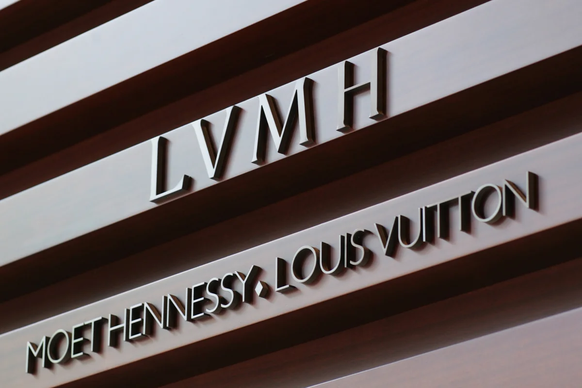 LVMH lüks zərgərlik şirkətini 425 milyon dollar ucuz alacaq