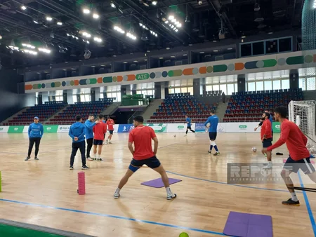 Azərbaycanın futzal millisi Yunanıstanla oyunöncəsi məşqə çıxıb
