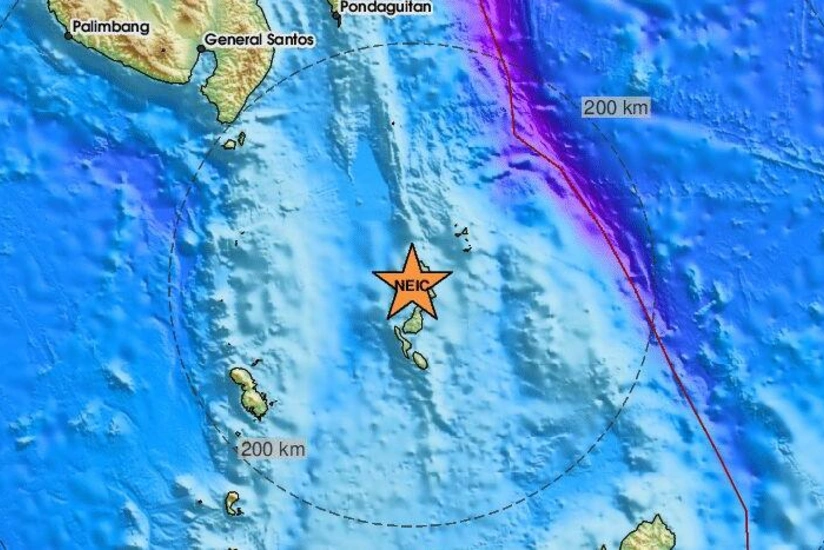 İndoneziya sahilində güclü zəlzələ olub