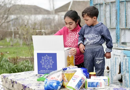 Heydər Əliyev Fondu ünvanlı sosial yardım alan ailələrə Novruz sovqatları paylayıb