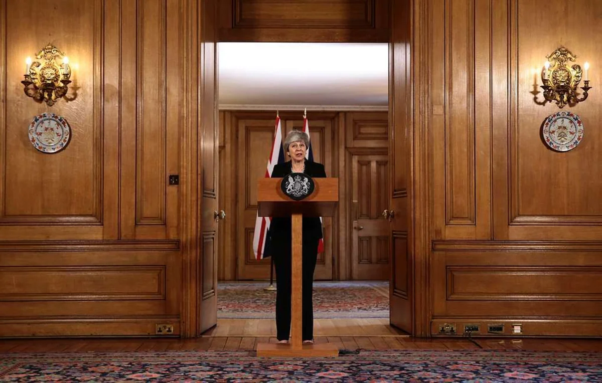 Mey: Brexit təxirə salınmalıdır