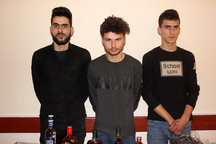 Qubada evdən oğurluq edən gənclər saxlanılıblar