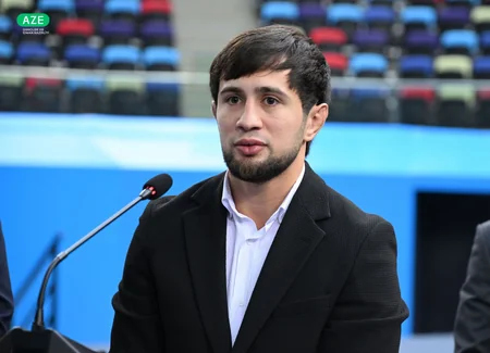 Fərid Qayıbov beynəlxalq yarışlarda fərqlənən idmançılar və məşqçilərlə görüşüb