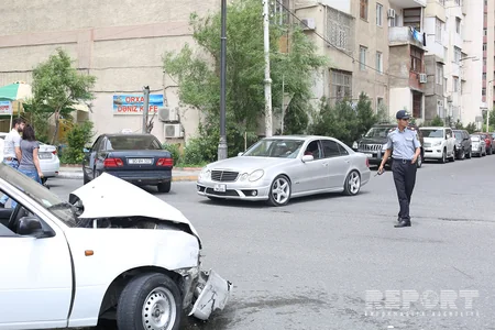 ​Bakıda 6 avtomobil toqquşub, yaralananlar var - FOTO