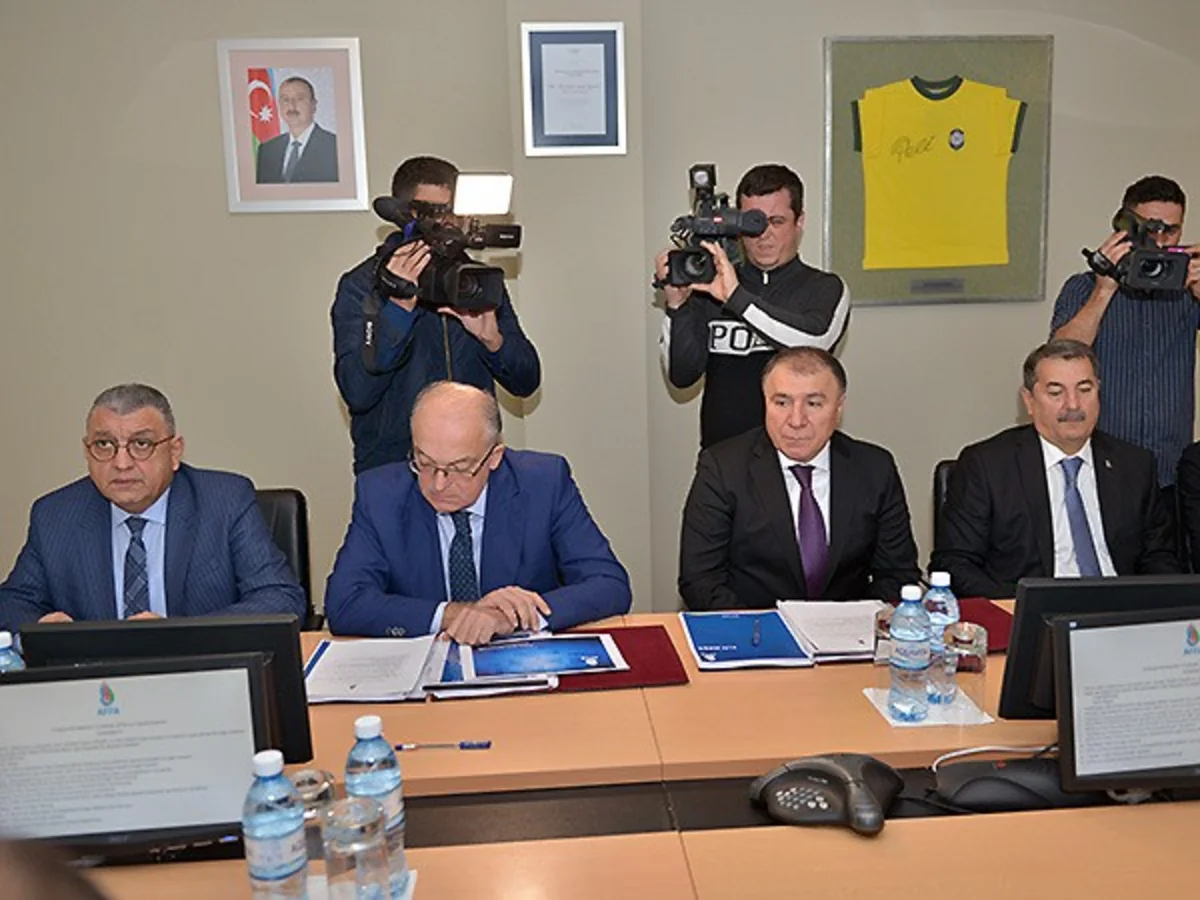 AFFA iki veteran futbolçuya xüsusi təqaüd ayırıb