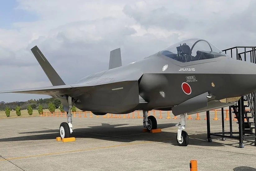 В Японии обнаружили фрагменты черного ящика разбившегося F-35A