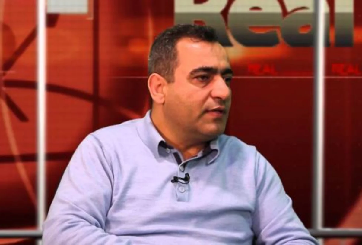 İqtisadçı Rövşən Ağayev Real Hərəkatından ayrılıb