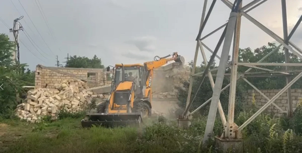 Qubada qanunsuz tikintinin qarşısı alınıb