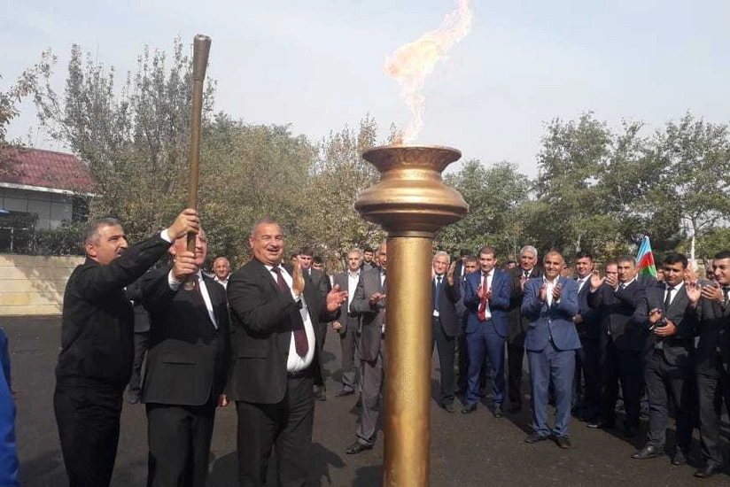 Məcburi köçkünlərin məskunlaşdığı Qayğı qəsəbəsinə təbii qaz verilib