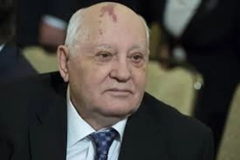 Mətbuat katibi Qorbaçovun xəstəxanaya yerləşdirilməsini təkzib edib