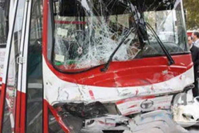 Passenger buses crash, 3 injured in Baku