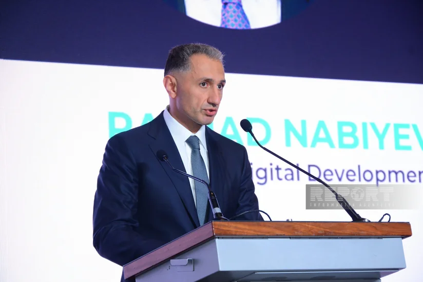 Rəşad Nəbiyev: Azərbaycanın hava məkanında hərəkətə nəzarət hərtərəfli təmin edilib