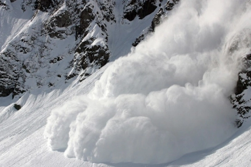 Число погибших после схода лавины в Гималаях в Индии возросло до 26