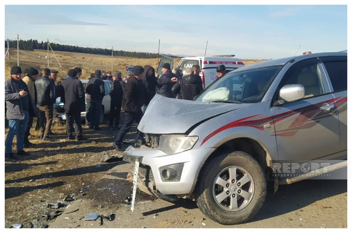 В Товузе произошло тяжелое ДТП, есть погибшие и раненые