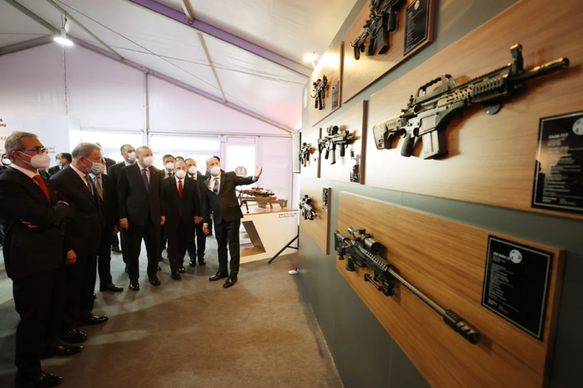 Türkiyə yeni silah və hərbi texnikalarını nümayiş etdirib