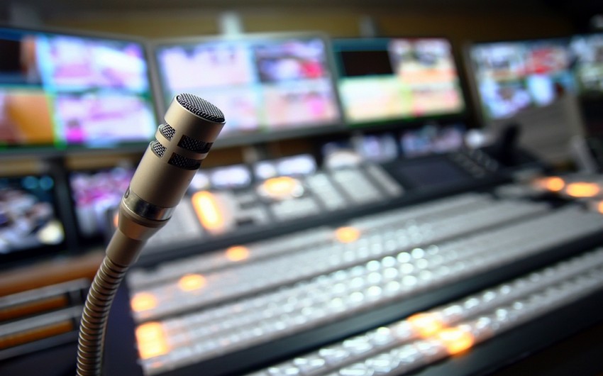 Azerbaijan today marks 91 years of the first radio broadcasting