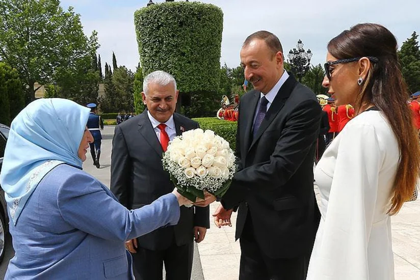 Состоялась церемония официальной встречи премьер-министра Турции Бинали Йылдырыма