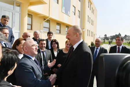 Президент Азербайджана принял участие в открытии жилкомплекса в Кюрдаханы - ФОТО